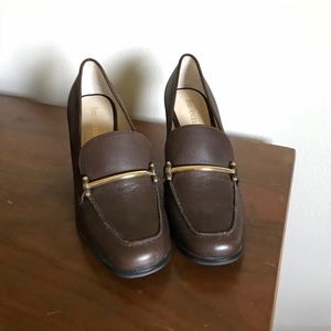 NWOT Italian Leather Nancy Drew Pumps